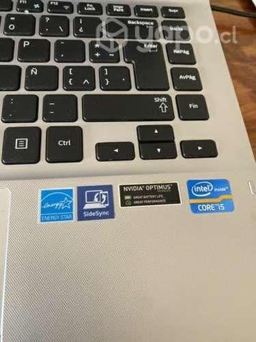 Laptop Samsung modelo NP450R4E