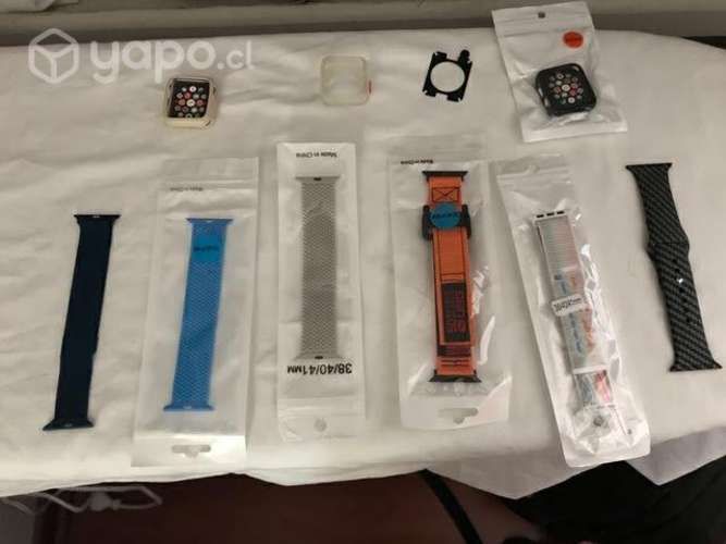 Apple Watch Series 3 con Accesorios COMO NUEVO!!