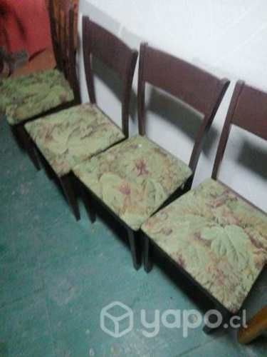 Mesa de pino + 4 sillas