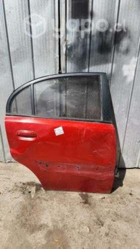 Puerta trasera derecha kia rio jb 2008