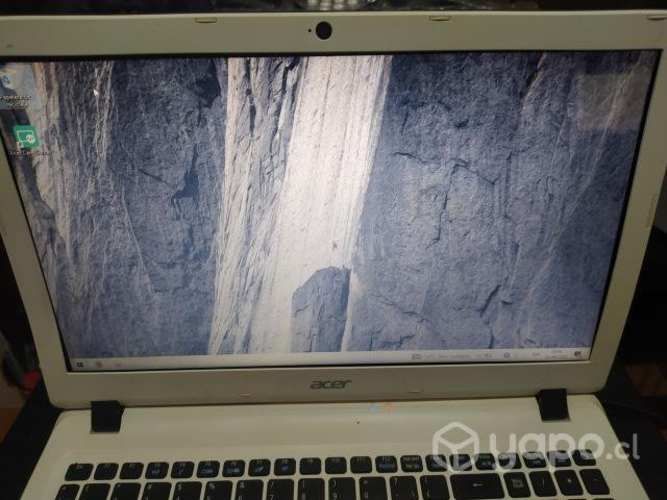 Notebook Acer Aspire ES1-572