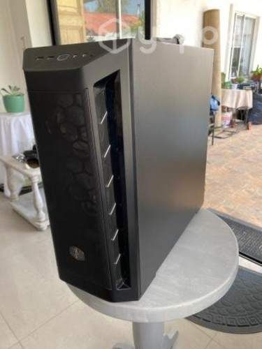 Computador Gabinete Gaming en excelente estado