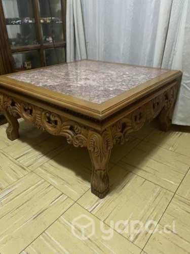 Mesa madera con cubierta de mármol