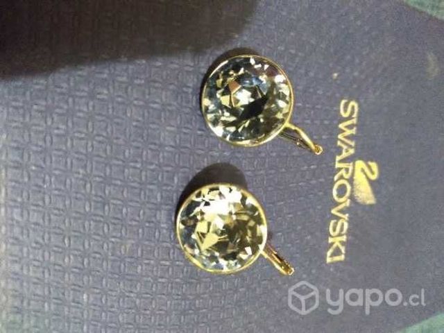 Aros swarovski, modelo bella.