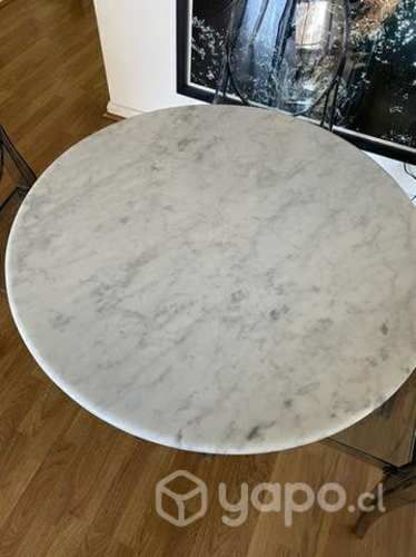 Mesa de mármol (sin sillas)