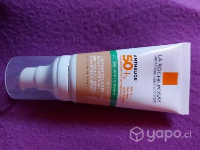 Protector solar rostro con color