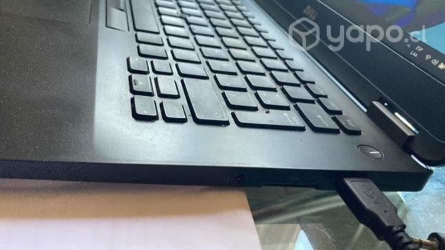 Notebook Dell con procesador Intel i5