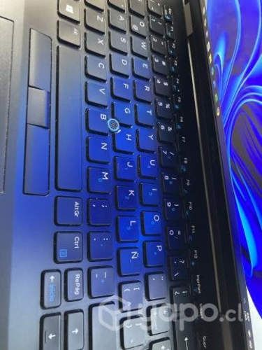 Notebook Dell con procesador Intel i5