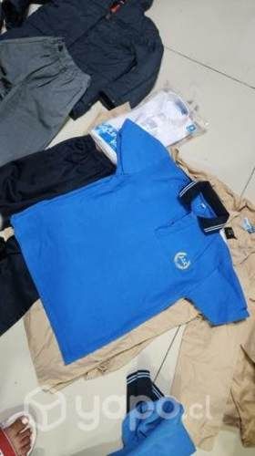 Ropa escolar usada