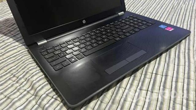 Notebook hp, 15- Pentium N3710, 4GB, 1tb hhd