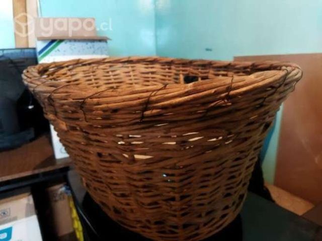 Canasto de mimbre