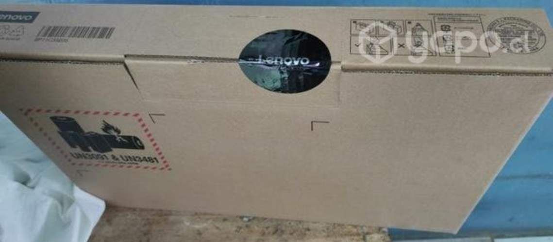 Notebook Lenovo Ryzen 3 8 GB ram 256 disco ssd