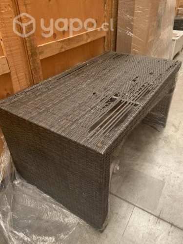 Mesa terraza con vidrio y 2 banquetas con detalle