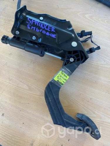 Pedal con bomba embrague Mercedes Benz Sprinter 20