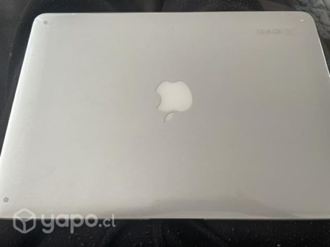 Macbook air 2011. Buen estado