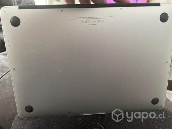 Macbook air 2011. Buen estado