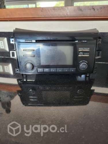 Radio NP300 LE 2018 CASI NUEVA