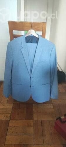 Traje H&M color celeste