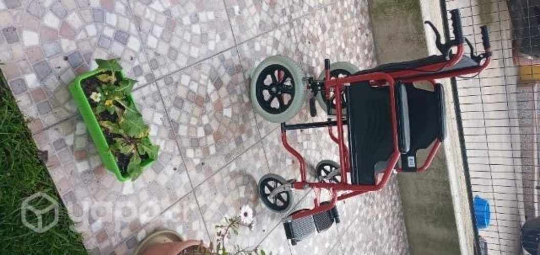 Silla de ruedas usada.