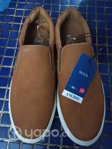 Zapatos marca URB numero 40, color cafe, Nuevos 8