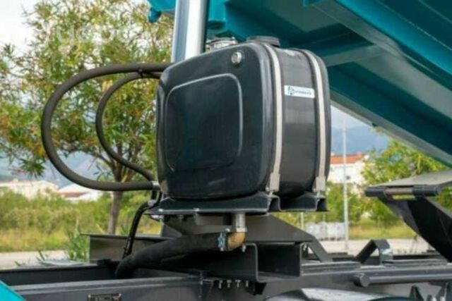 Estanque hidraulico 135 litros