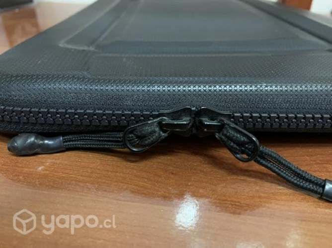 Thule funda 13 negra