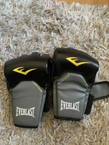 Guantes de boxeo
