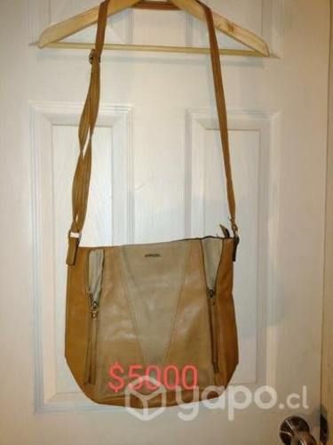 Carteras semi nuevas