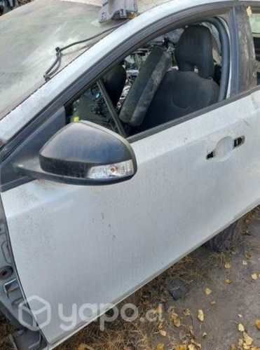 Puerta delantera izquierda volvo v40