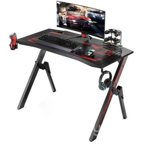 Escritorio gamer (foto referencial