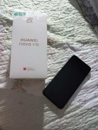 Huawei nova Y70