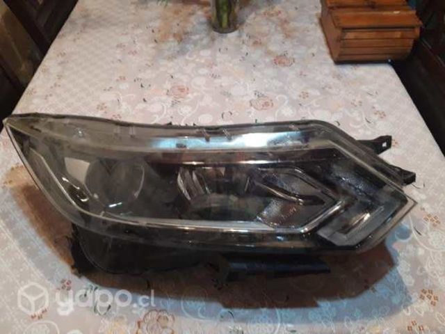 Optico led derecho nissan qasqhai 2018