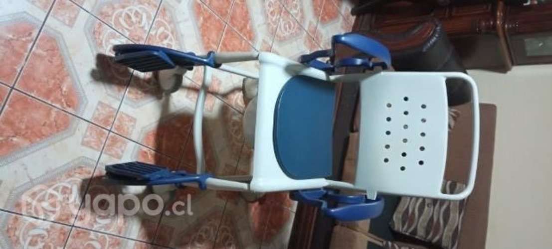 Silla de ruedas para ducha y WC