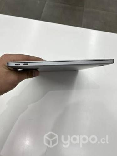 MacBook Pro 2017 2.3 i5 8ram