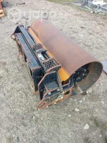 Rodillo para minicargador