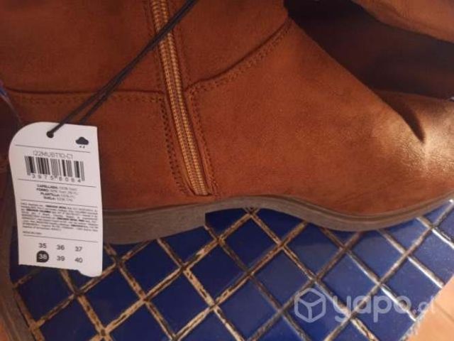 Botas mujer número 38, nuevas,