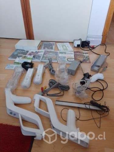 Nintendo Wii con juegos y accesorios