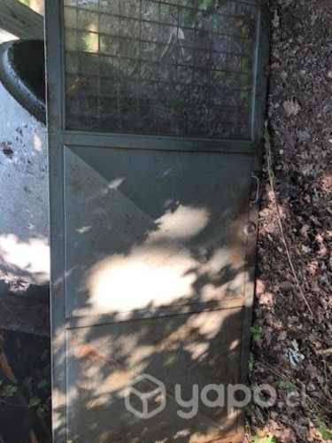 Puerta Metálica