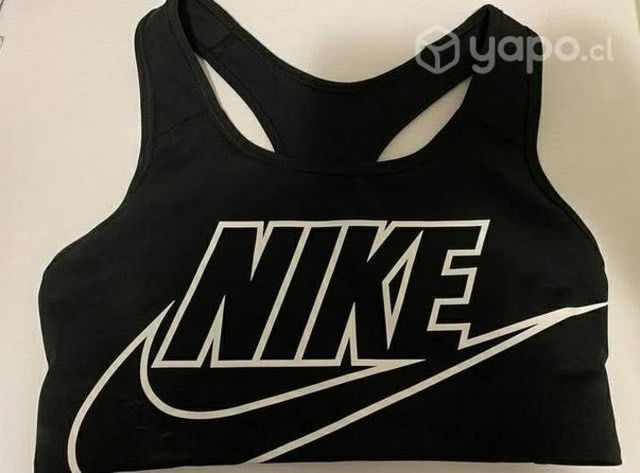 Peto Nike deportivo