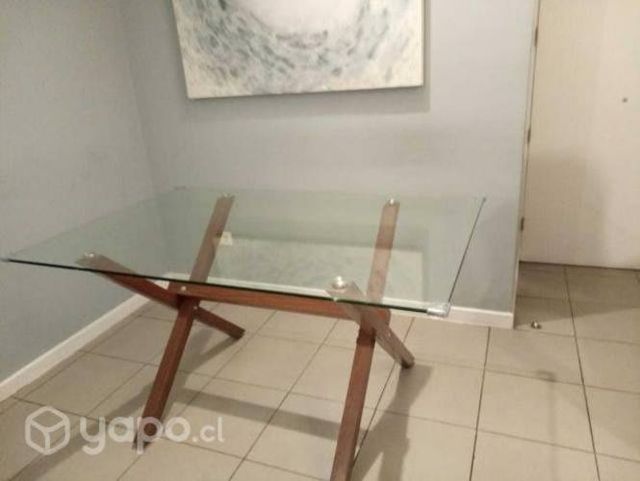 Mesa de comedor de vidrio