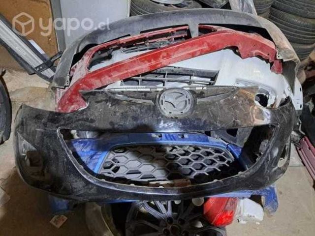 Mazda 2 2012 parachoque delantero