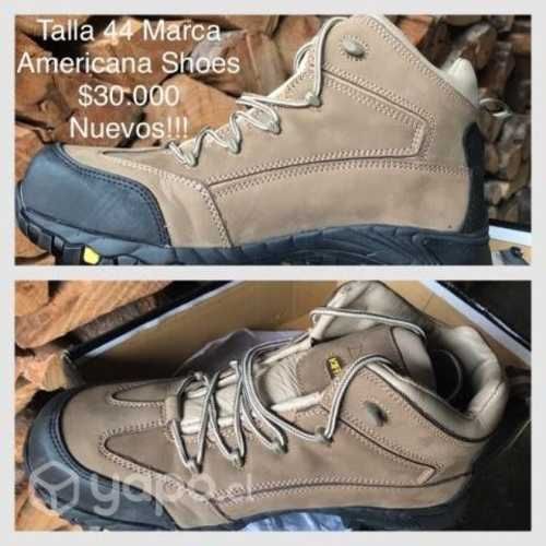 Zapatos y botas de seguridad.