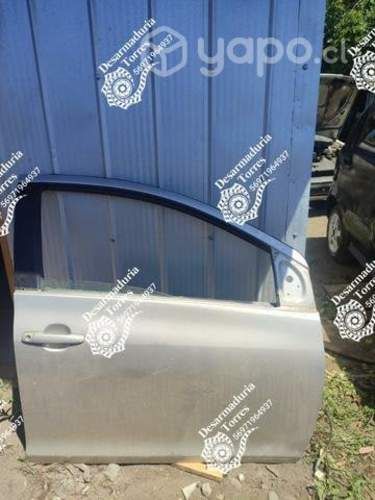 Tapices de puertas Toyota new yaris 2008
