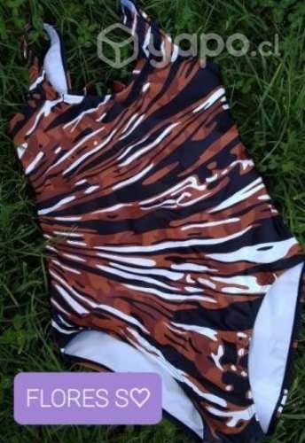 Trajes de baño nuevos