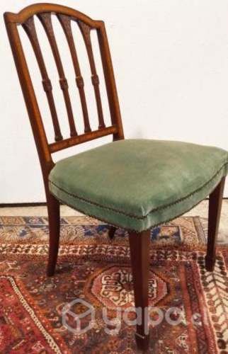 4 Elegantes antiguas sillas inglesas