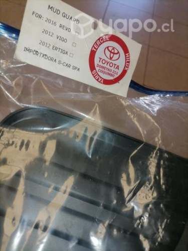 4 guardabarros Toyota