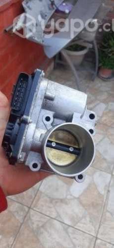 Cuerpo aceleracion Nissan versa / Tiida