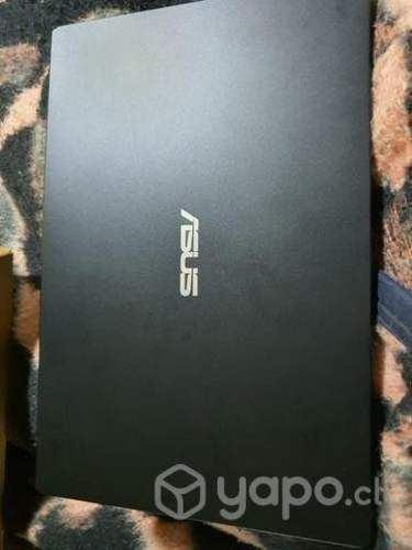 Computador prácticamente sin uso