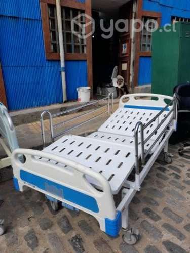 Catre clinico 2 posiciones con barandas