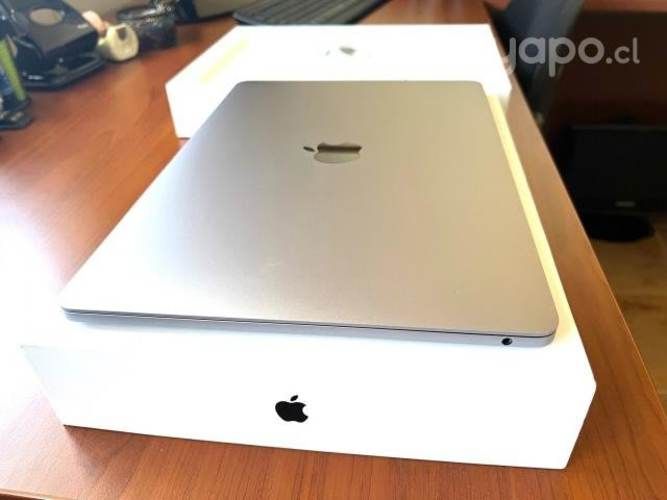 MacBook Pro Display with touch bar final del 2019